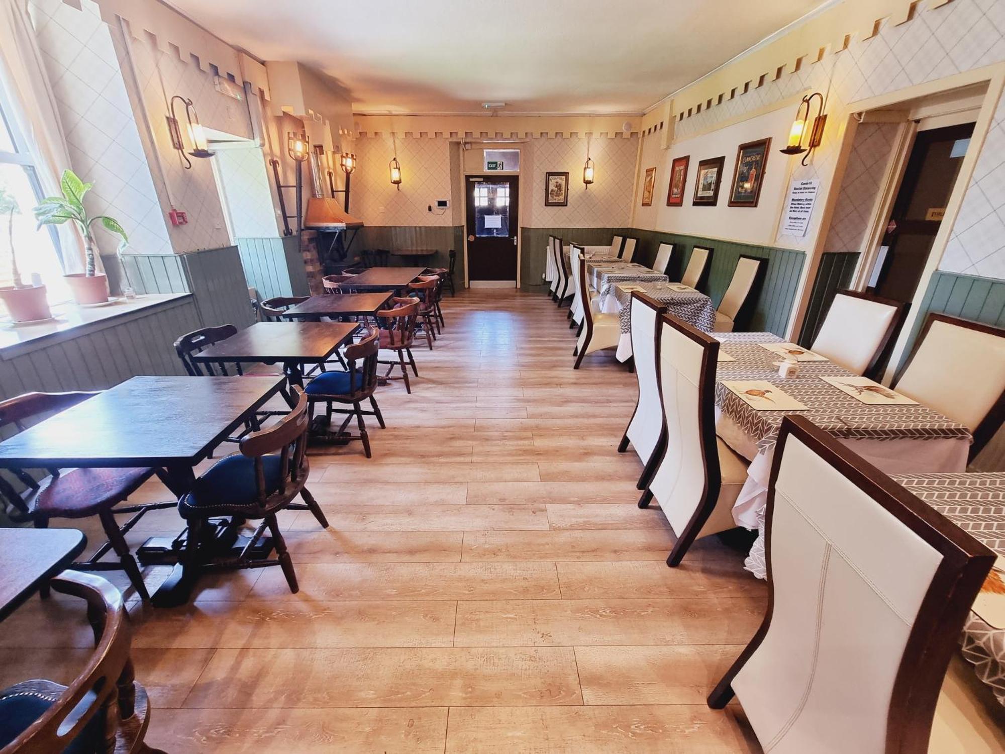 Roy Bridge Hotel Fort William Buitenkant foto